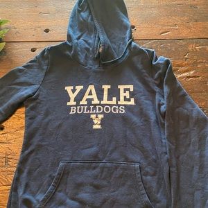 Yale Bulldogs Hoodie Size S
